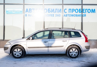 Подержанный автомобиль Renault Megane Wagon 2008 года (2 фото)
