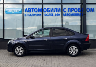 Подержанный автомобиль Ford Focus Sedan 2007 года (2 фото)