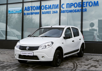 Подержанный автомобиль Renault Sandero 2011 года (1 фото)