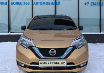 Подержанный автомобиль Nissan Note 2019 года (8 фото)