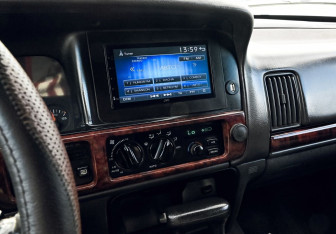 Подержанный автомобиль Jeep Grand Cherokee 1995 года (11 фото)