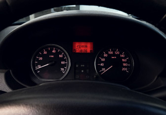 Подержанный автомобиль Nissan Almera Sedan 2013 года (9 фото)
