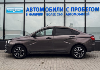 Подержанный автомобиль LADA (ВАЗ) Vesta Sedan 2019 года (2 фото)