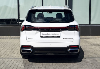 Подержанный автомобиль Geely Okavango 2024 года (4 фото)
