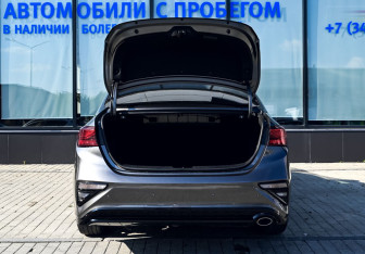 Подержанный автомобиль Kia Cerato Sedan 2020 года (20 фото)