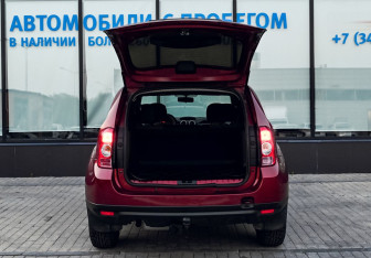 Подержанный автомобиль Renault Duster 2013 года (18 фото)