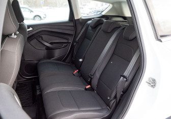 Подержанный автомобиль Ford Kuga 2018 года (19 фото)