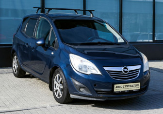 Подержанный автомобиль Opel Meriva 2012 года (7 фото)