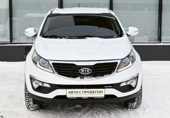Подержанный автомобиль Kia Sportage 2012 года (8 фото)