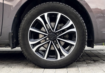 Подержанный автомобиль LADA (ВАЗ) Vesta Sedan 2019 года (20 фото)