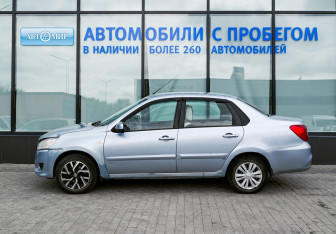 Подержанный автомобиль Datsun on-DO 2014 года (2 фото)