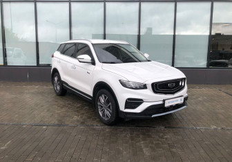 Подержанный автомобиль Geely Atlas Pro 2022 года (7 фото)