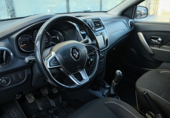 Подержанный автомобиль Renault Logan Sedan 2020 года (9 фото)