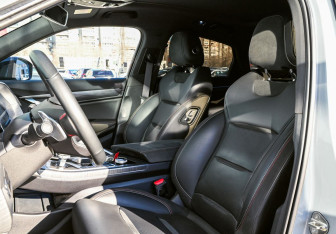 Подержанный автомобиль Geely Tugella 2023 года (17 фото)