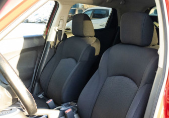 Подержанный автомобиль Nissan Juke 2012 года (13 фото)