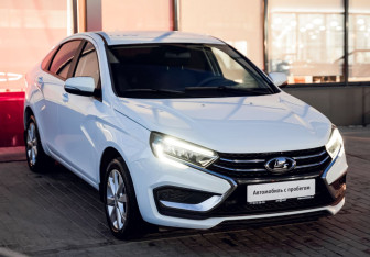 Подержанный автомобиль LADA (ВАЗ) Vesta Sedan 2023 года (7 фото)