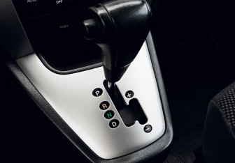 Подержанный автомобиль Hyundai Tucson 2007 года (11 фото)
