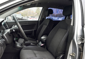 Подержанный автомобиль Chevrolet Captiva 2007 года (14 фото)