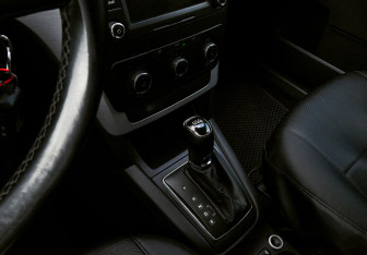Подержанный автомобиль Skoda Yeti 2014 года (9 фото)