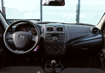 Подержанный автомобиль LADA (ВАЗ) Granta Sedan 2024 года (16 фото)