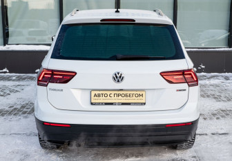 Подержанный автомобиль Volkswagen Tiguan 2018 года (4 фото)