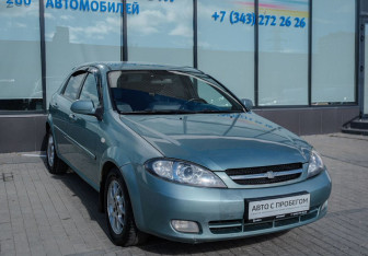 Подержанный автомобиль Chevrolet Lacetti Hatchback 2007 года (7 фото)