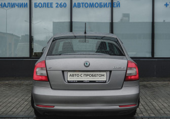 Подержанный автомобиль Skoda Octavia Liftback 2013 года (4 фото)