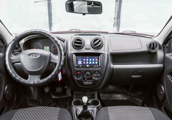 Подержанный автомобиль LADA (ВАЗ) Granta Sedan 2017 года (12 фото)