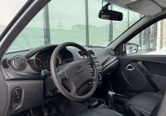 Подержанный автомобиль LADA (ВАЗ) Granta Sedan 2023 года (10 фото)