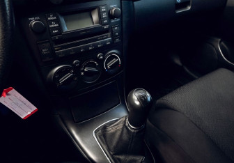 Подержанный автомобиль Toyota Avensis Sedan 2008 года (10 фото)