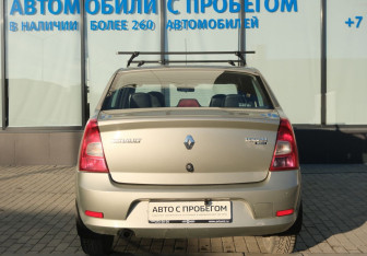 Подержанный автомобиль Renault Logan Sedan 2013 года (4 фото)