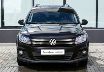Подержанный автомобиль Volkswagen Tiguan 2012 года (8 фото)