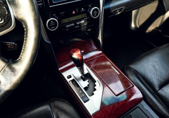 Подержанный автомобиль Toyota Camry Sedan 2013 года (10 фото)