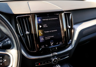 Подержанный автомобиль Volvo XC60 2018 года (10 фото)