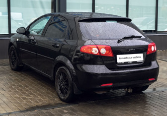 Подержанный автомобиль Chevrolet Lacetti Hatchback 2007 года (3 фото)
