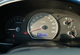 Подержанный автомобиль Hyundai Elantra Sedan 2007 года (14 фото)