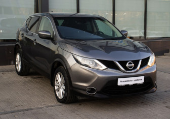 Подержанный автомобиль Nissan Qashqai 2017 года (7 фото)