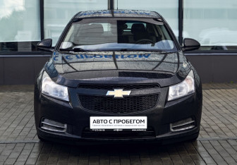 Подержанный автомобиль Chevrolet Cruze Hatchback 2012 года (8 фото)