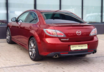 Подержанный автомобиль Mazda 6 Liftback 2012 года (3 фото)