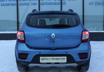 Подержанный автомобиль Renault Sandero 2020 года (4 фото)