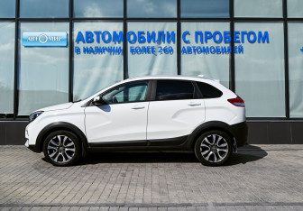 Подержанный автомобиль LADA (ВАЗ) XRAY 2021 года (2 фото)