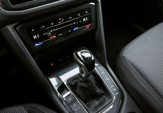 Подержанный автомобиль Volkswagen Tiguan 2021 года (14 фото)