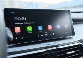 Подержанный автомобиль Geely Coolray 2021 года (13 фото)