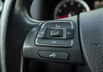 Подержанный автомобиль Volkswagen Tiguan 2013 года (14 фото)