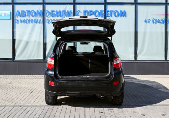 Подержанный автомобиль Changan CS35 2018 года (17 фото)