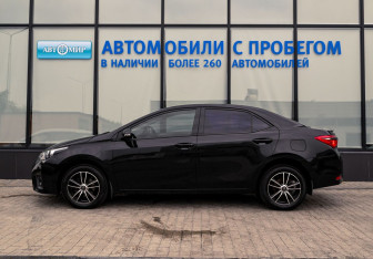 Подержанный автомобиль Toyota Corolla Sedan 2015 года (2 фото)