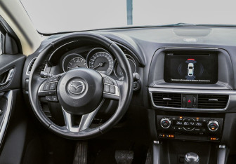 Подержанный автомобиль Mazda CX-5 2017 года (11 фото)