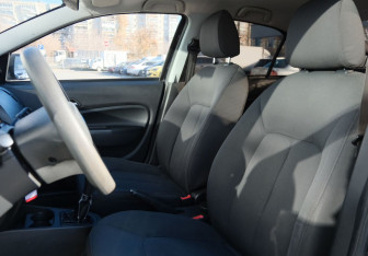 Подержанный автомобиль Geely GC6 2014 года (16 фото)