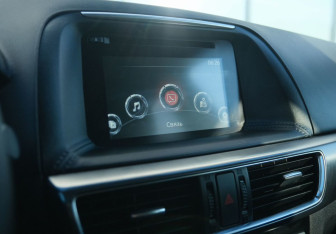 Подержанный автомобиль Mazda CX-5 2016 года (12 фото)