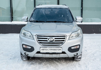 Подержанный автомобиль Lifan X60 2015 года (7 фото)